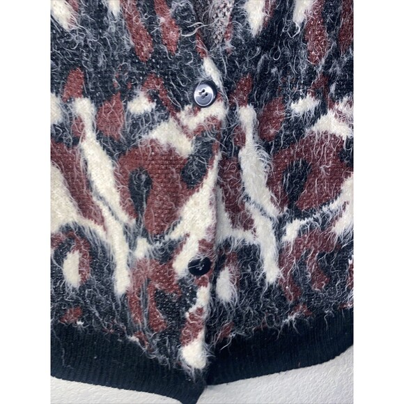 camo Leopard Animal Soft Sweater M Long Cardigan Oversize Buttons grandpa BP - Picture 2 of 10
